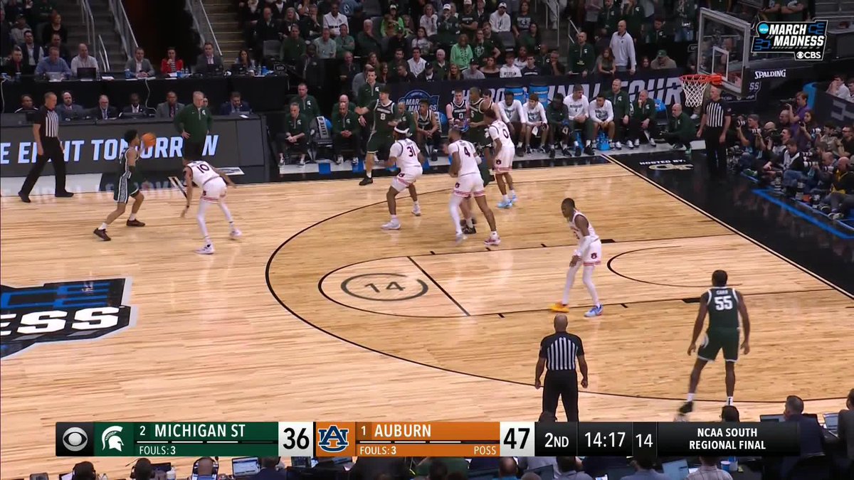 Fidler goes up and under for the bucket 🪣 #MarchMadness Michigan State Men's Basketball