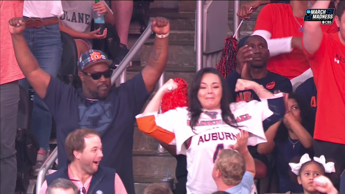 Johni Broome's parents out here FLEXIN' ON 'EM 💪 Auburn Basketball