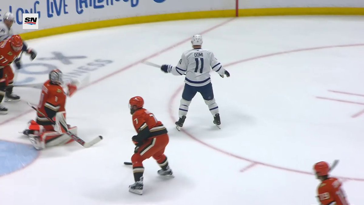 MAX DOMI!! 😱 What a move to get the Toronto Maple Leafs on the board first!