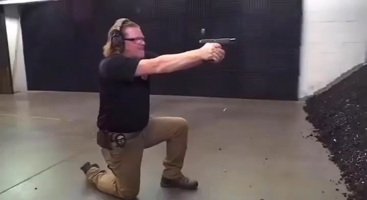 I can only *assume* he took a knee because he was unsure if he could control the recoil in full auto. As a guy who shoots full auto handguns more than 99.9% of people I would never do that. Standing and leaning into it is the best way to "ride the recoil" but I'm not scared by select fire handguns so... 🤨 #switch #glock #selectfire #GlockSwitch