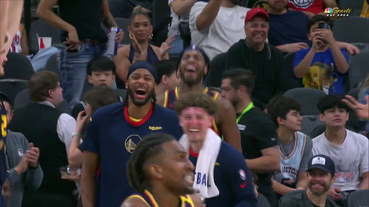 The bench's reaction to Loon's triple is the best thing you'll see all day 🥹