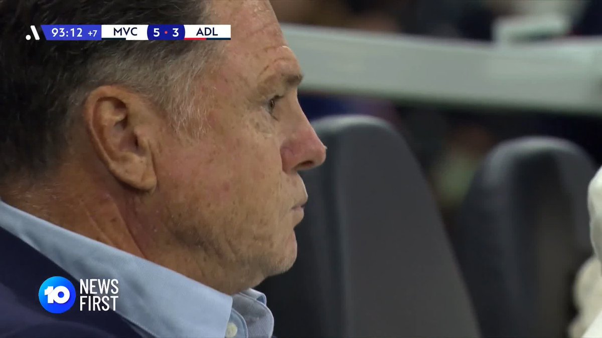 Carl Veart's time as Adelaide United coach looks to be coming to an end. The Reds' steep form drop-off has key figures at the club considering moving on at season's end | Stefan Mauk Adelaide United 10 Football 10 Sport Lucas Rinaldo
