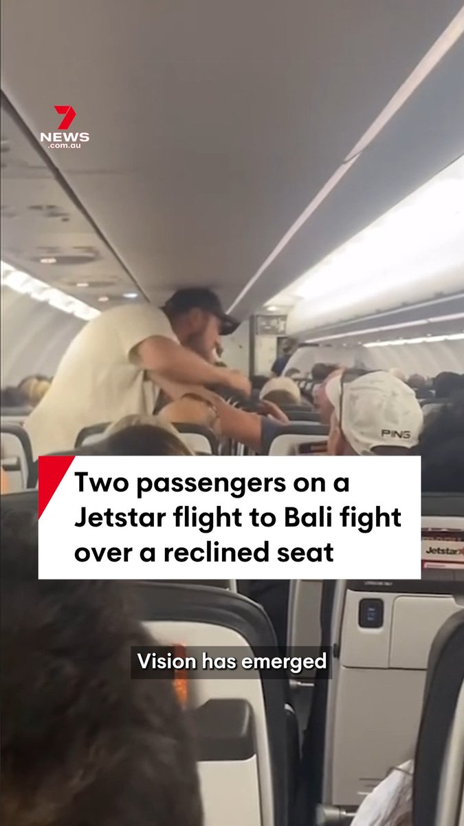 Vision has emerged of a wild brawl between two passengers on a Jetstar flight from Melbourne to Bali, the pair were reportedly fighting over a reclined seat. #jetstar #flight #bali #7NEWS