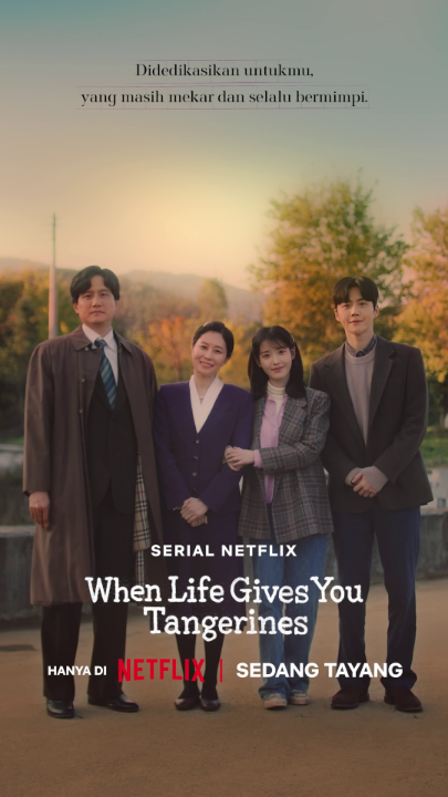 Hari saat di mana kita kumpul-kumpul bareng keluarga, cerita-cerita tentang kehidupan, lalu foto-foto sambil tersenyum. 🍊🥹 When Life Gives You Tangerines sedang tayang di Netflix