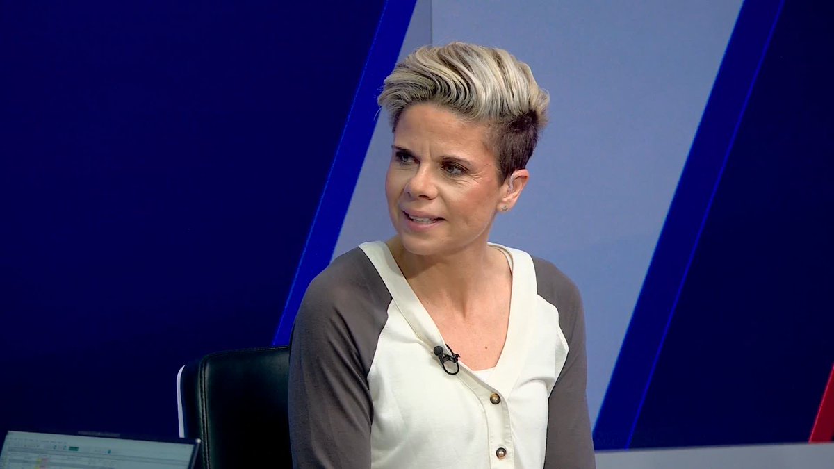"I think she's done a tremendous job." Sue Smith applauds Sonia Bompastor’s impact at Chelsea 👏🔵