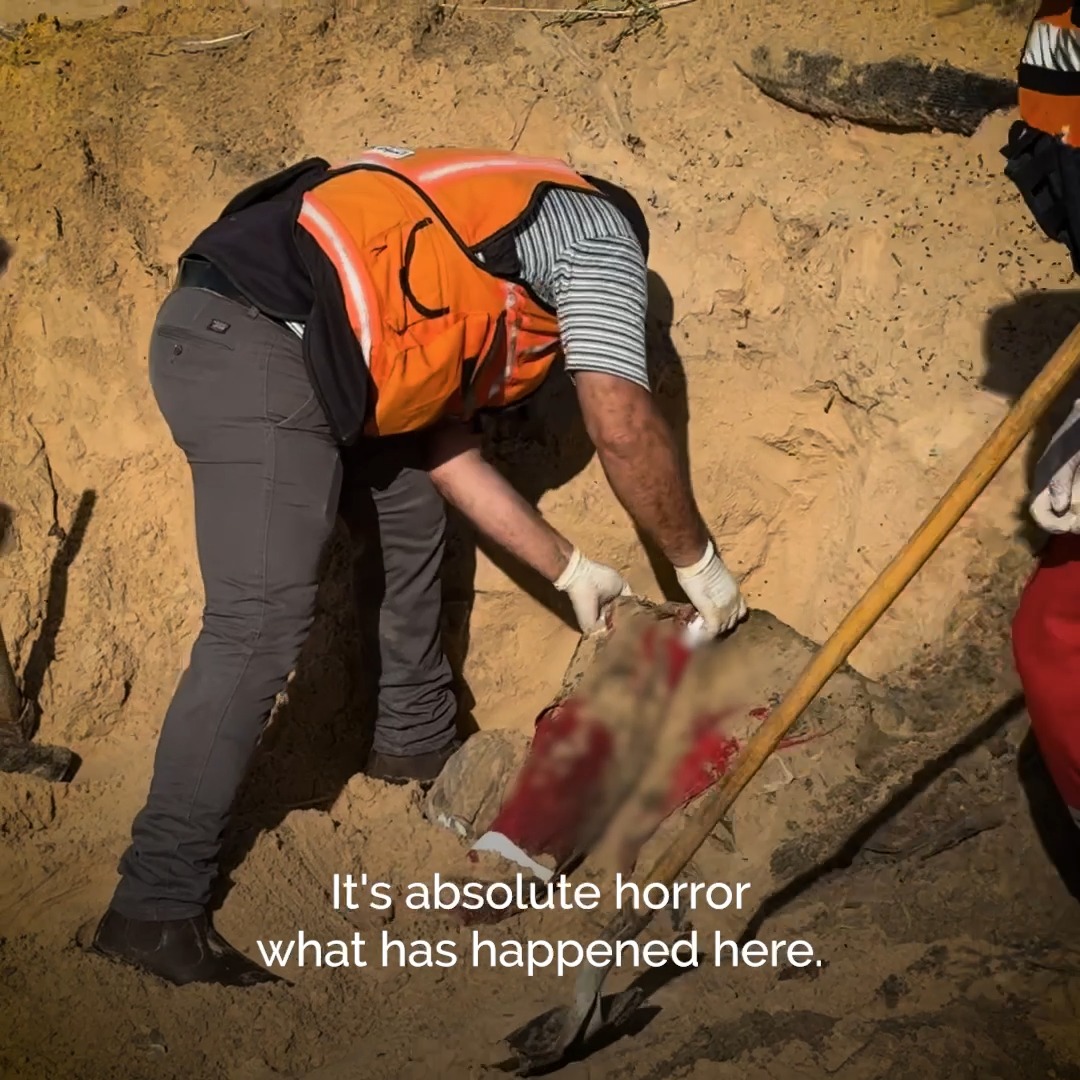 🔴 #Gaza: Rescue teams found the bodies of 15 emergency responders - from PRCS, Civil Defense and United Nations. Their ambulances were hit by Israeli forces. "They were here to save lives. Instead, they ended up in a mass grave." These abhorrent acts require accountability.
