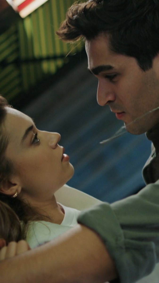 ¿Querían más drama? La Familia Korhan viene en camino 🔜. El 7 de abril llega la segunda temporada de #ElChicoDeOro a Max.