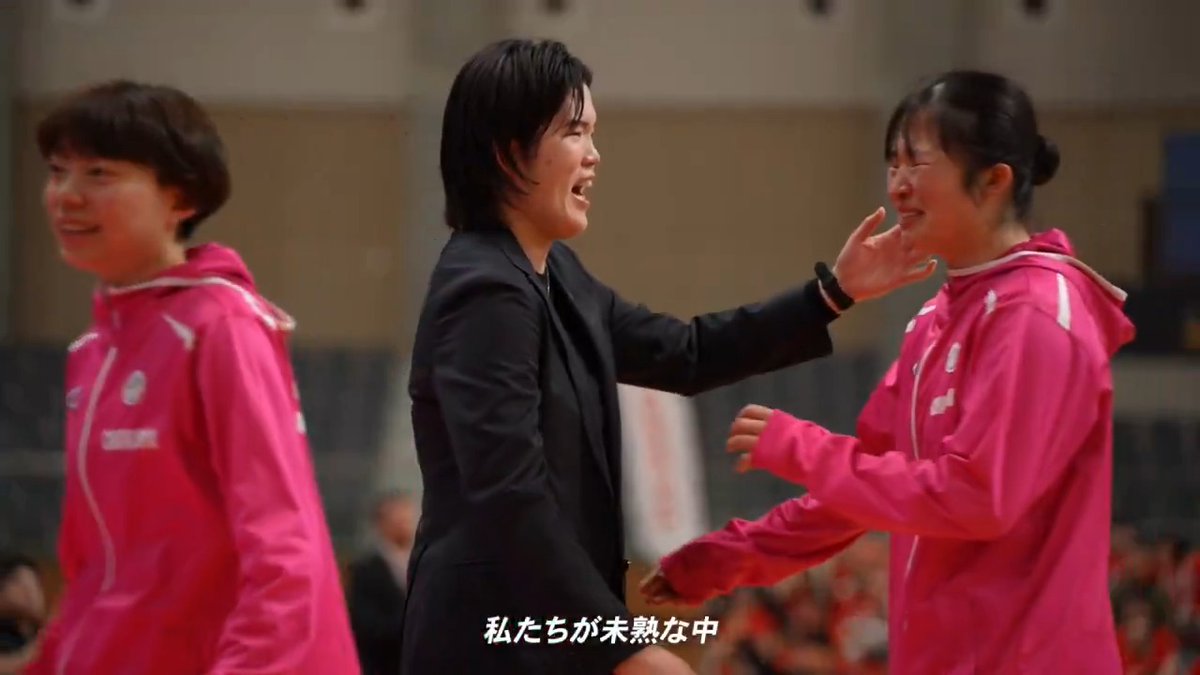 「この舞台に立てたことが本当にすごいことだと思うから胸を張ってほしい」 試合後のロッカールームで選手たちに声を掛ける濱口AC。 最後まで力を尽くし戦ったシャンソンに大きな拍手を シャンソンVマジック #Wリーグプレーオフ #Wリーグ