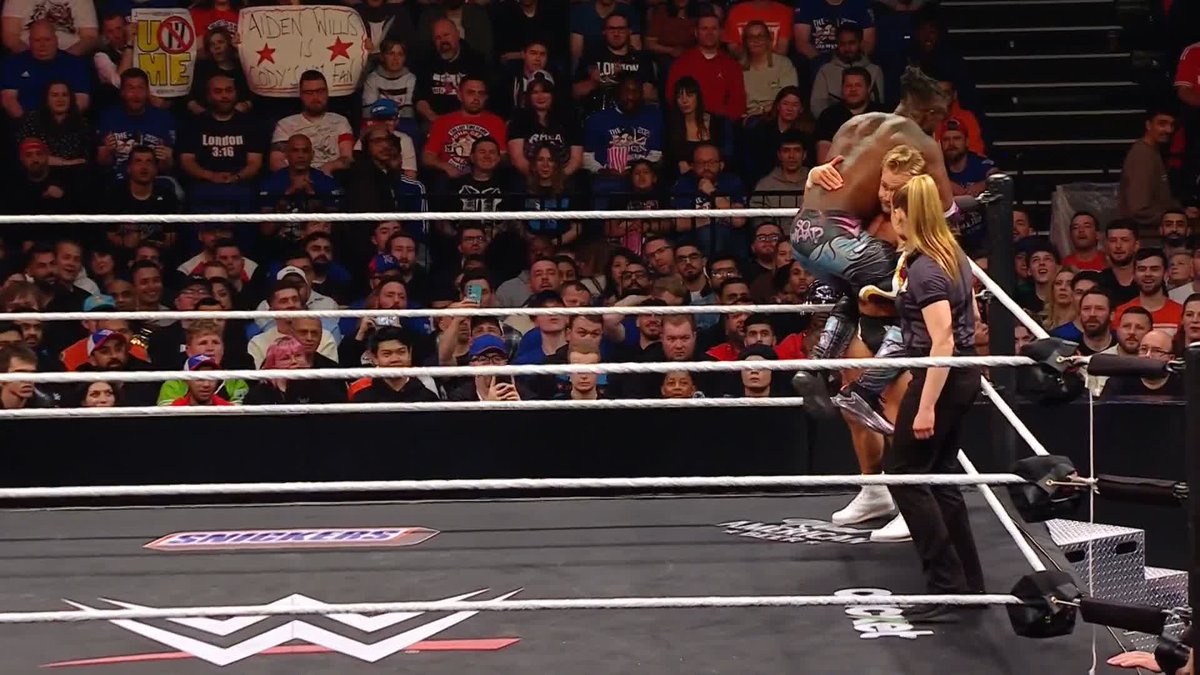 big strong boi 💪 #WWERaw