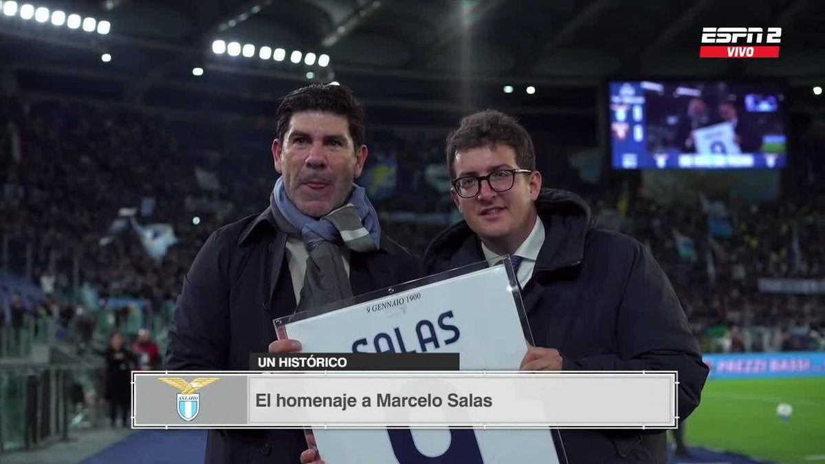 ¡HOMENAJE PARA EL MATADOR EN EL OLÍMPICO! Marcelo Salas recibió una distinción de parte de Lazio en el entretiempo del duelo ante Torino. 📺 Mirá la #SerieA por #DisneyPlus