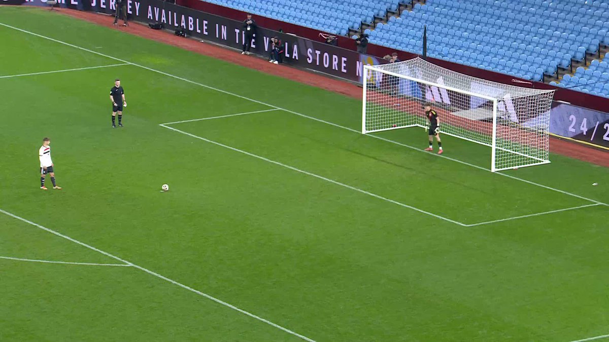 They ended up missing three penalties 😂 #AVFC