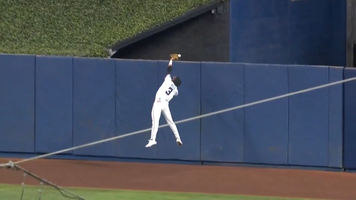 You don't see this every day. Luis Torrens hit a home run off Derek Hill's glove 😲