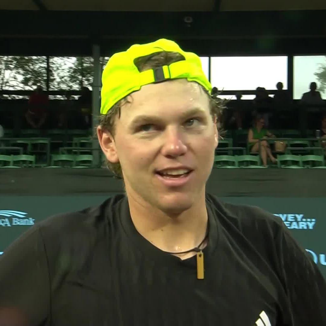 "It felt like we were on a cute little date. We were in matching outfits" 😂 Alex Michelsen #USClay