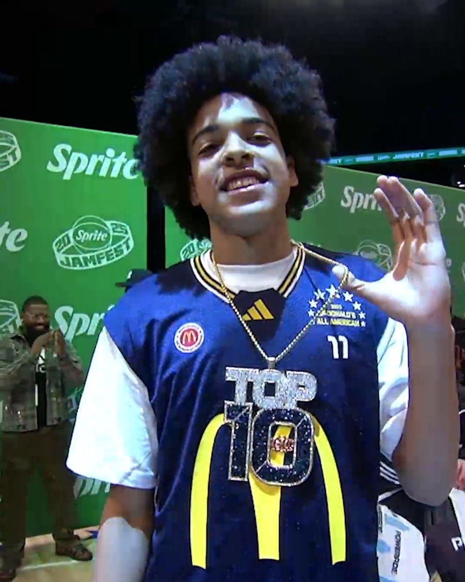 Mikel Brown Jr. with the NO-LOOK to win the McDonald's All American Games Three-Point Contest 😱 Pure confidence from the future Louisville Cardinal 👏 Mikel Brown Jr