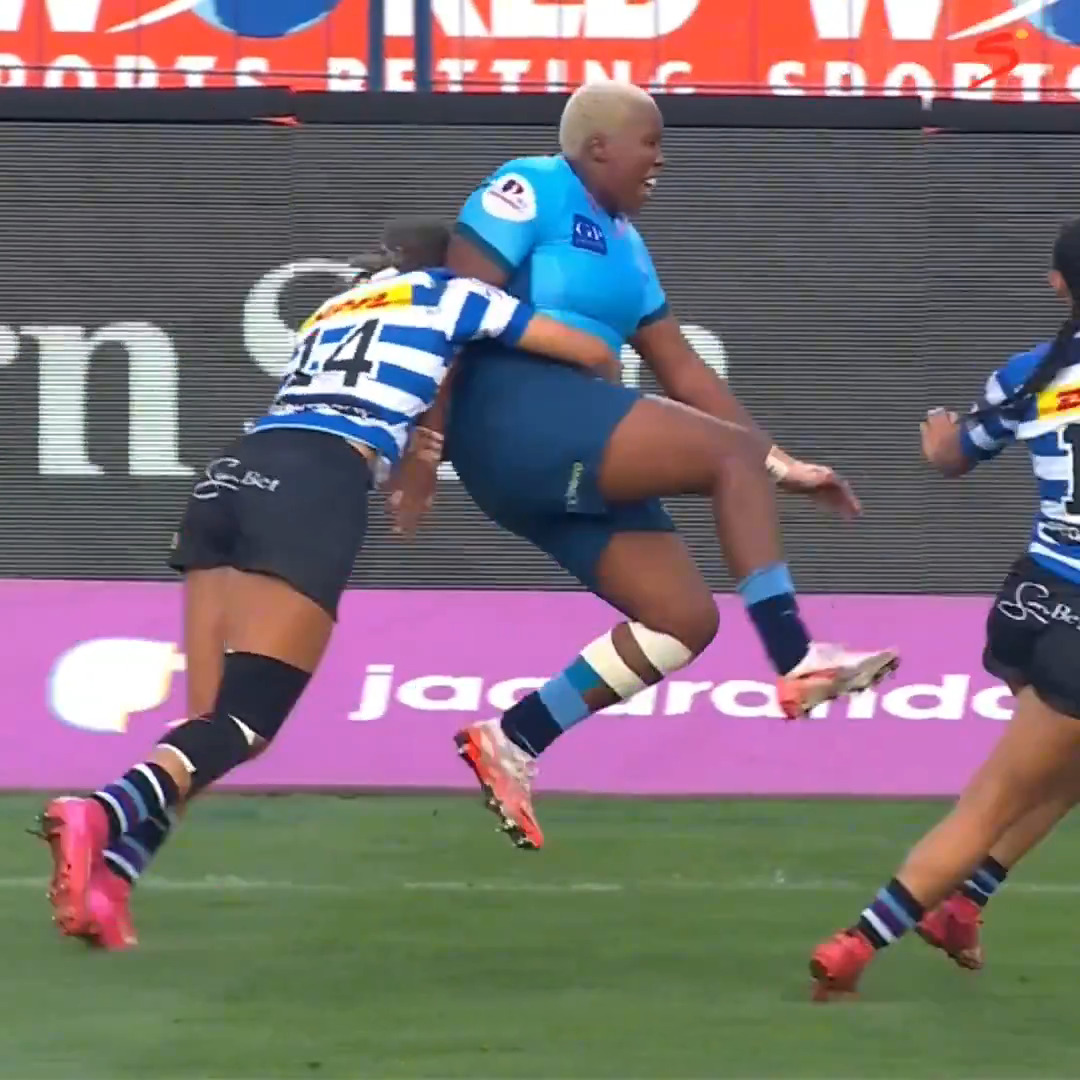 𝐀𝐁𝐒𝐎𝐋𝐔𝐓𝐄𝐋𝐘 𝐁𝐑𝐔𝐓𝐀𝐋 ⚠️ Some of the hits in the final between the Bulls Daises and DHL Western Province were crazy 💥 #WomensPremierDivision | #HereForHer