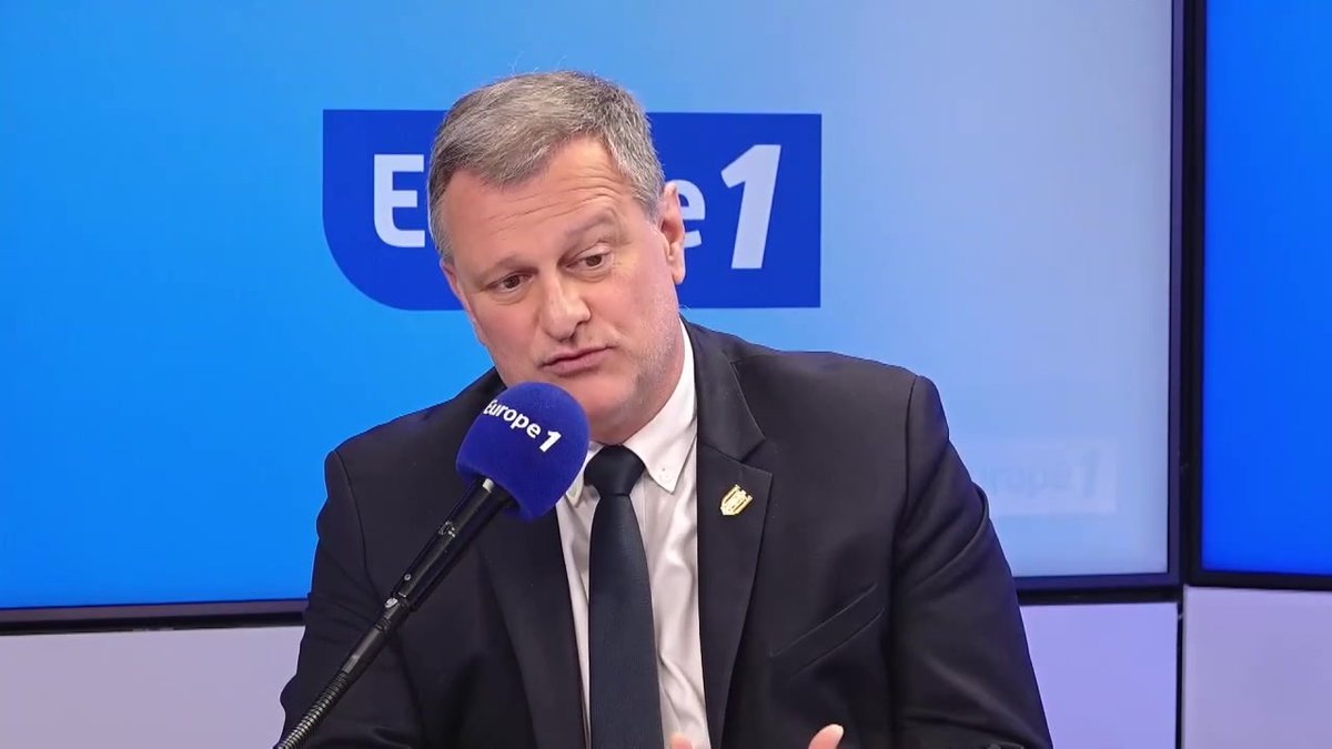 Condamnation de Marine Le Pen : "il faut arrêter avec le culte de la personne, ceux qui partagent les idées du RN, ils pourront toujours voter pour d'autres personnes alors où est le problème ?" questionne Caroline, auditrice #PascalPraudEtVous Pascal Praud #Europe1