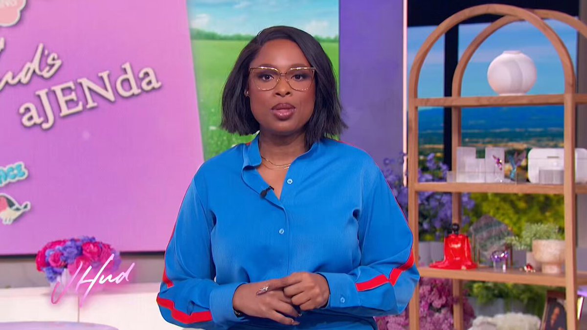 Jennifer Hudson gave a shoutout to Remember Monday on The JHud Show today! 🤩 Jennifer mentored the girls on The Voice and even promoted them on her show last year! 🇬🇧 #Eurovision