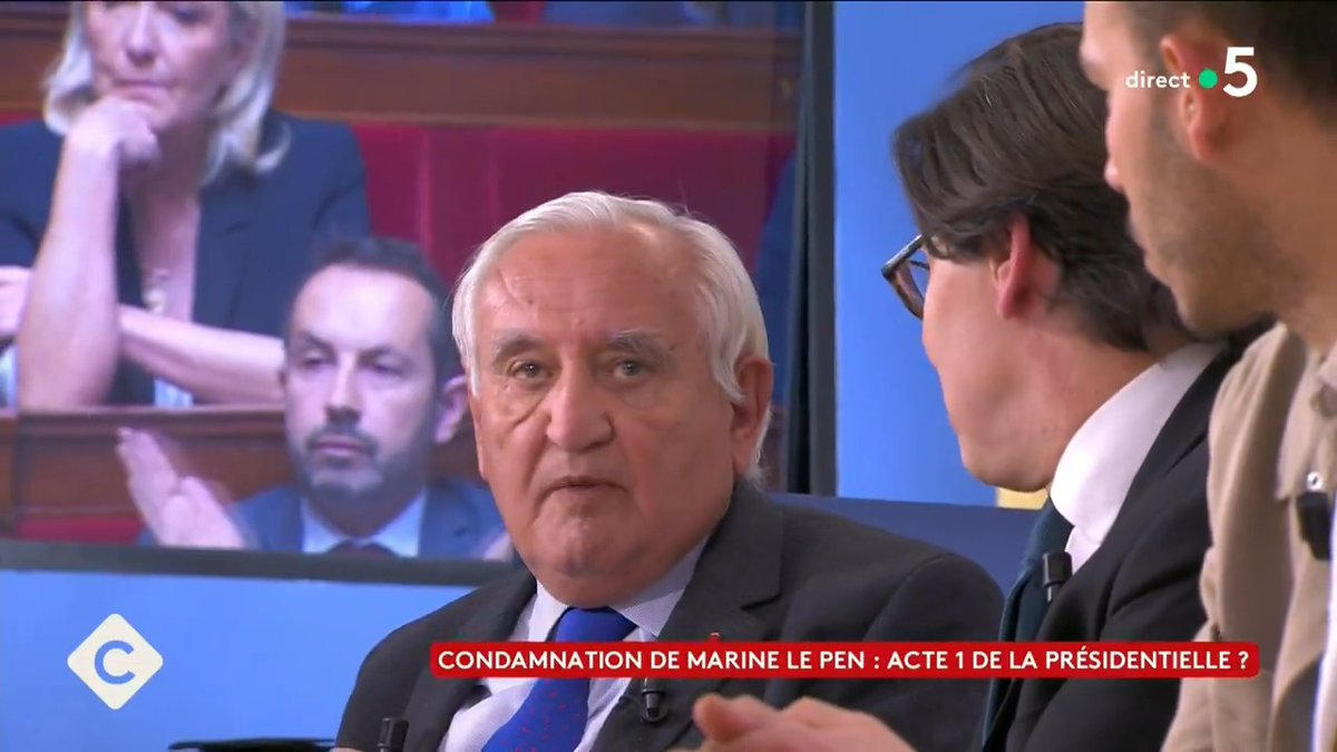 🔴 "Aux dernières présidentielles, il y avait un problème de crédibilité économique pour Marine Le Pen. Est-ce que d'avoir aujourd'hui le soutien de Poutine, Elon Musk : ce n'est pas une forme de crédibilité qui est catastrophique pour elle-même ?" Jean-Pierre Raffarin dans #CàVous