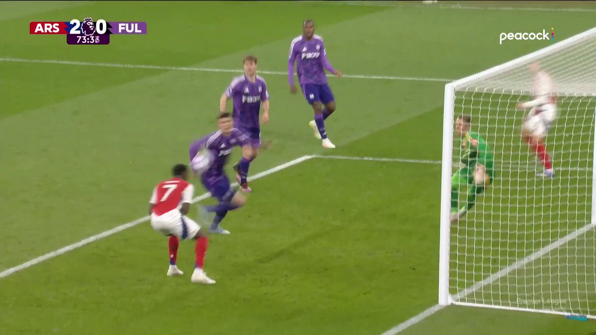 A moment for this Gabriel Martinelli assist. 😮‍💨