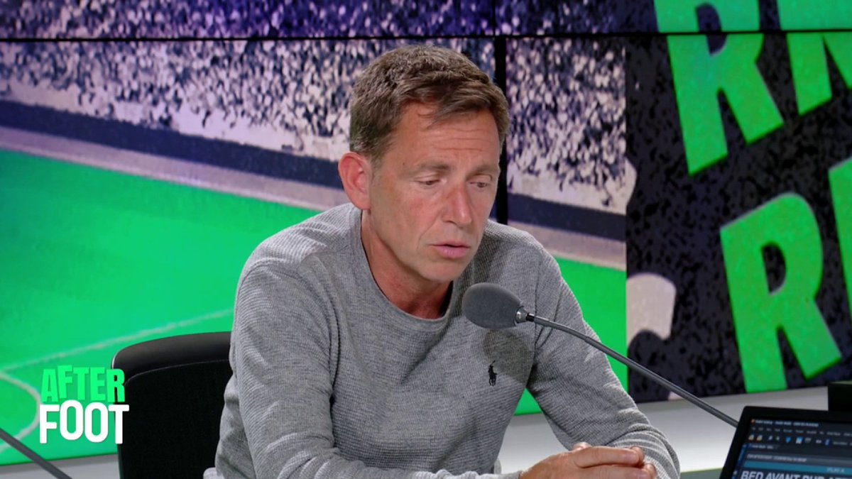 🎙 L'analyse de Daniel Riolo sur le PSG...avec un brin d'ironie : "C'est tellement mieux quand les choses sont simples pour le PSG. Un 4-3-3 sur le papier, il y a du mouvement et un magnifique état d'esprit."