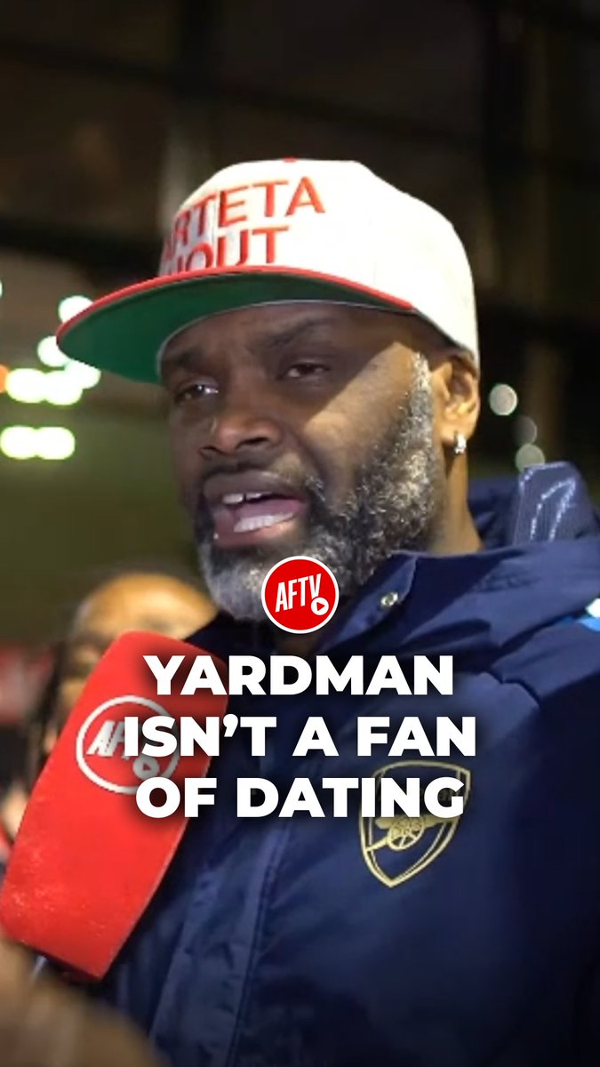 Robbie cannot contain his laughter when Yardman takes aim at the clubs new dating programme! 😭 #FanCams