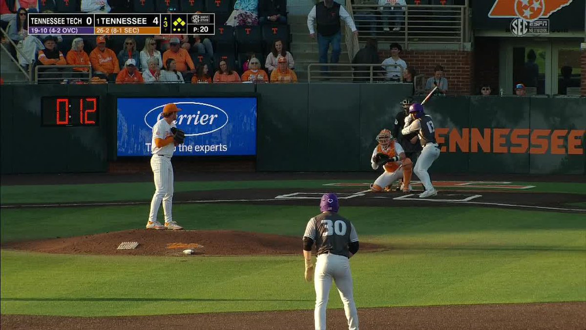 Breedlove works himself in and out of a jam with a pair of big punchouts! 📺 (SECN+) #GBO // #BeatTTU