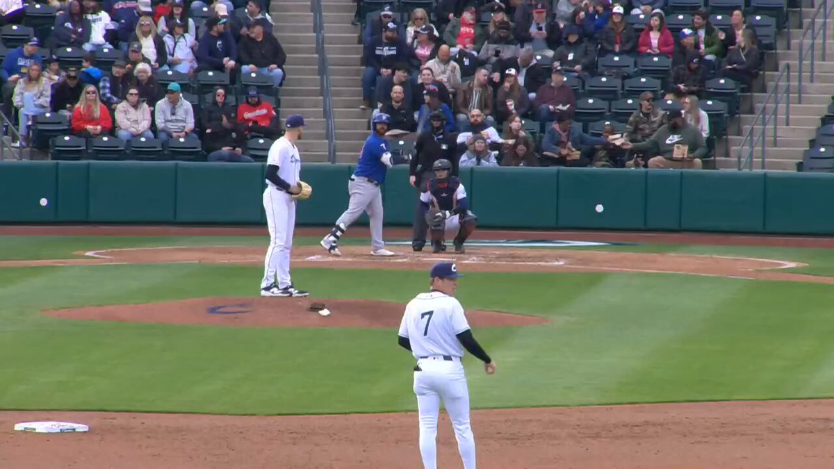 He has 124 home runs in 814 Minor League games and Mike Ford gets the Saints first long ball of the season. A solo shot to right. We've now scored in 8 of the last 9 innings we've played. Lead 4-0 still batting top 3