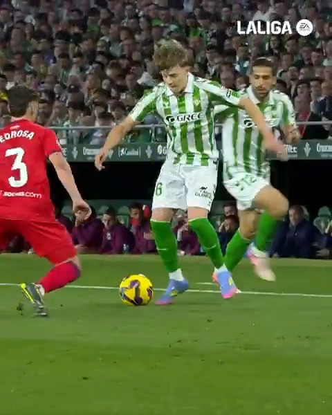 💚💫🤍 El desparpajo de Jesús Rodríguez en #ELGRANDERBI. #LALIGAEASPORTS | #LALIGAHighlights