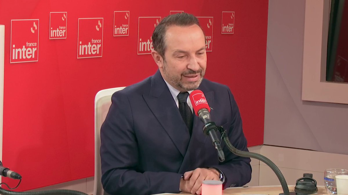 Marine Le Pen "se présentera devant les Français" si elle le peut, en cas de condamnation en appel, assure Sébastien Chenu, vice-président du RN #le710Inter