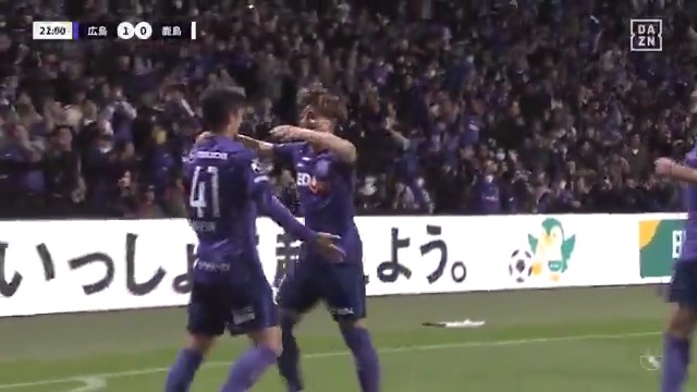 ホームデビュー戦で大仕事 新加入の前田直輝 スローインから鮮やかに仕留めた！ 🏆明治安田J1リーグ第8節 🆚広島×鹿島 🆓#DAZN LIVE配信中 #Jみようぜ #Jリーグ #広島鹿島
