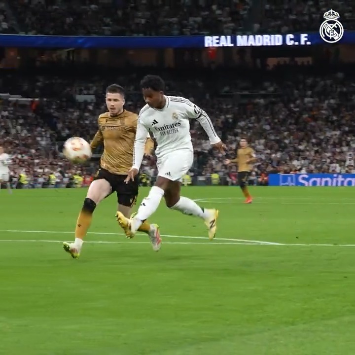 🤩 Poetry in motion 👉 Endrick