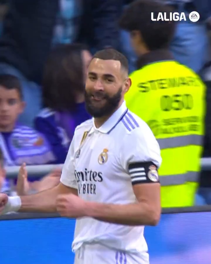 ⚽x3 Lo que jugaba Karim Benzema... 🔝💫 #TalDíaComoHoy | #LALIGAEASPORTS