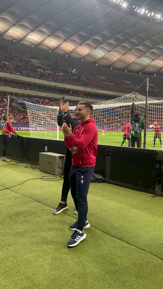 Angel Rodado i Jarosław Królewski podeszli pod sektor Wisła Kraków 👏 #JAGWIS