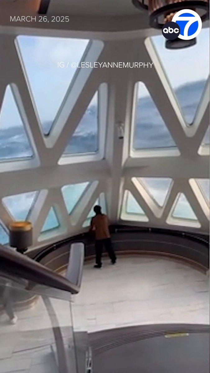 Passengers were rattled after their cruise ship returning from Antarctica experienced huge waves while crossing the Drake Passage, which is known for its rough conditions.🌊 😱🌊