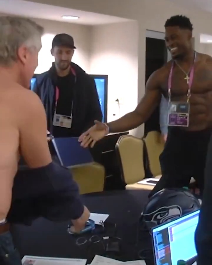 Throwback to when DeKaylin Metcalf and Pete Carroll both went shirtless for DK's combine interview 😂 📺: 2025 #NFLDraft – April 24-26 on NFLN/ESPN/ABC 📱: Stream on NFL+