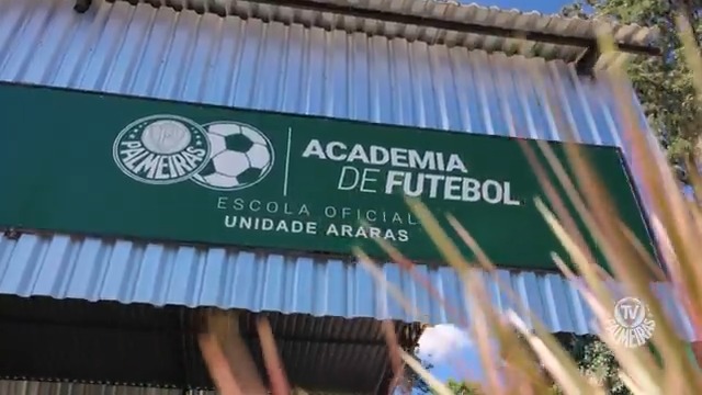 Com o carimbo da #AcademiaDeGoleiros! 😅 Velloso acompanhou a inauguração da unidade da Academia de Futebol Palmeiras de Araras e a TV Palmeiras Sportingbet mostra todos os detalhes do evento 💚 ➤