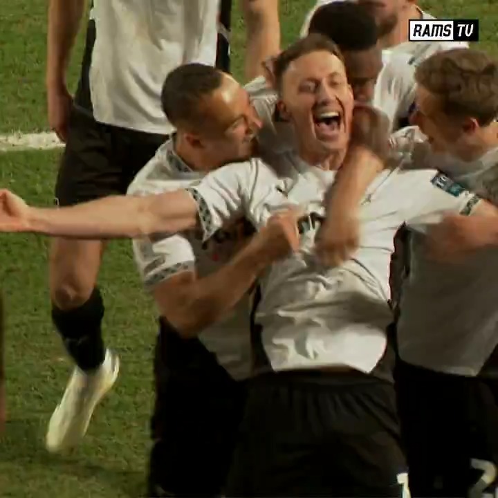 Another BIG Craig Forsyth goal! ๐