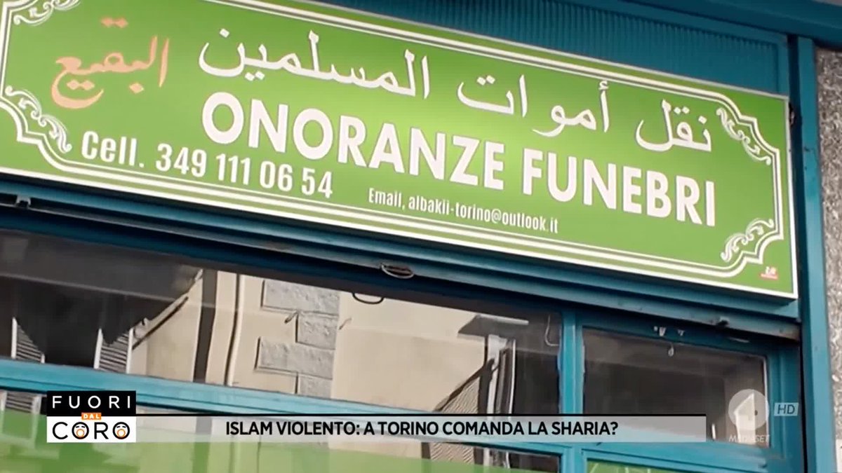 #Torino sempre più islamizzata. Nel quartiere Aurora gli immigrati di religione musulmana hanno praticamente occupato l'intera zona e camminando per le strade non sembra neanche più di essere in Italia, tra moschee abusive, negozi musulmani e donne col velo. #Fuoridalcoro