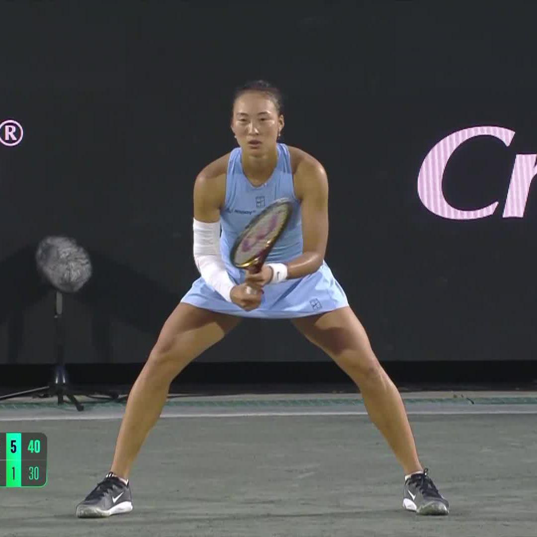 All In, All Wen 💫 Zheng Qinwen outlasts a tough opponent in Sakkari, securing her spot in the next round with a 6-4, 6-1 victory! #CharlestonOpen