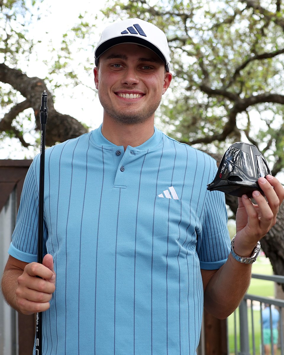 Did that REALLY happen?! 🤯 Ludvig Åberg BROKE his driver head and still drove the green @ValeroTXOpen. #TOURVault