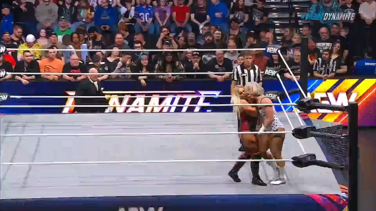 Toni Storm takes a bite out of Ford 🫣 Watch #AEWDynamite LIVE on TBS + Max! #ToniStorm | Penelope Ford