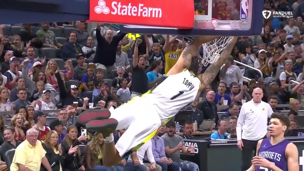 HALIBURTON BOUNCE PASS ALLEY-OOP TO TOPPIN 🔥