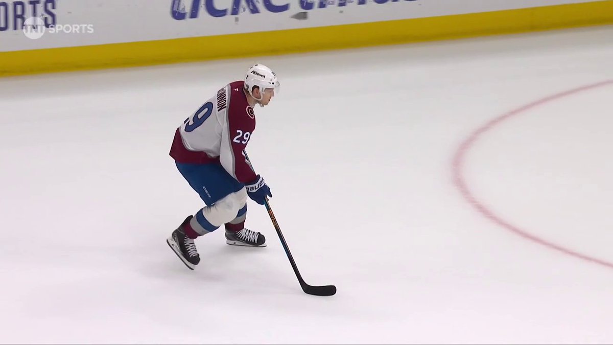 That was sick, Nathan MacKinnon 🥵