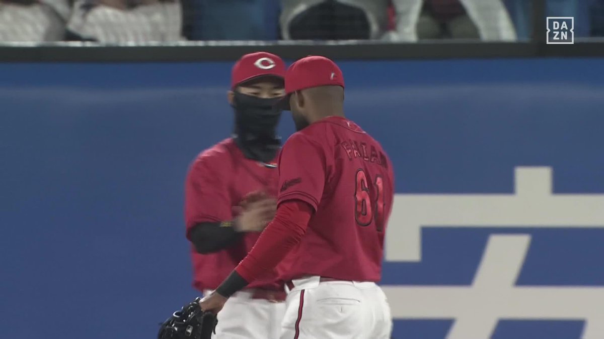 外野陣はハイタッチ ここしかないタイミング ファビアン ダイビングキャッチ “野球一本” 「DAZN BASEBALL」 月々2,300円 (年間プラン・月々払い) 初月無料!4/14まで 登録はこちら⏬ ⚾プロ野球(2025/4/3) 🆚ヤクルト×広島 📱Live on DAZN #オレをみろ #carp