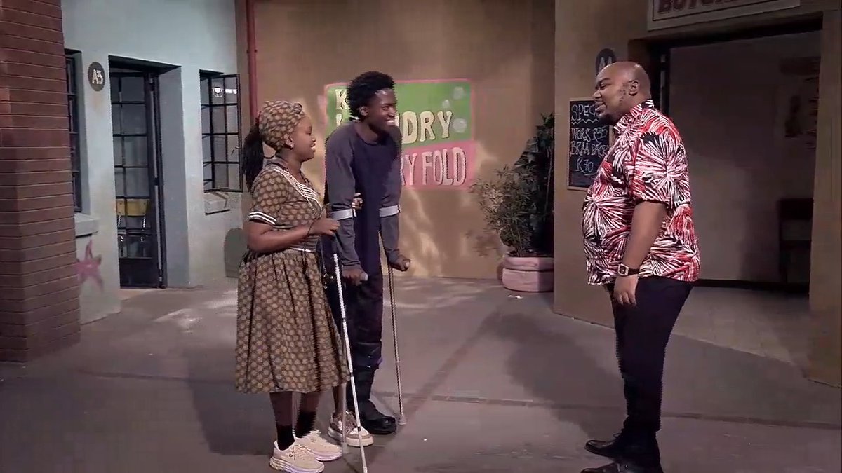 If only Taps knew gore Thori wadibona ko ga Thubela! "Akere lenyalo ase pap en vleis". What do you think Taps would do if he found out? #etvScandal