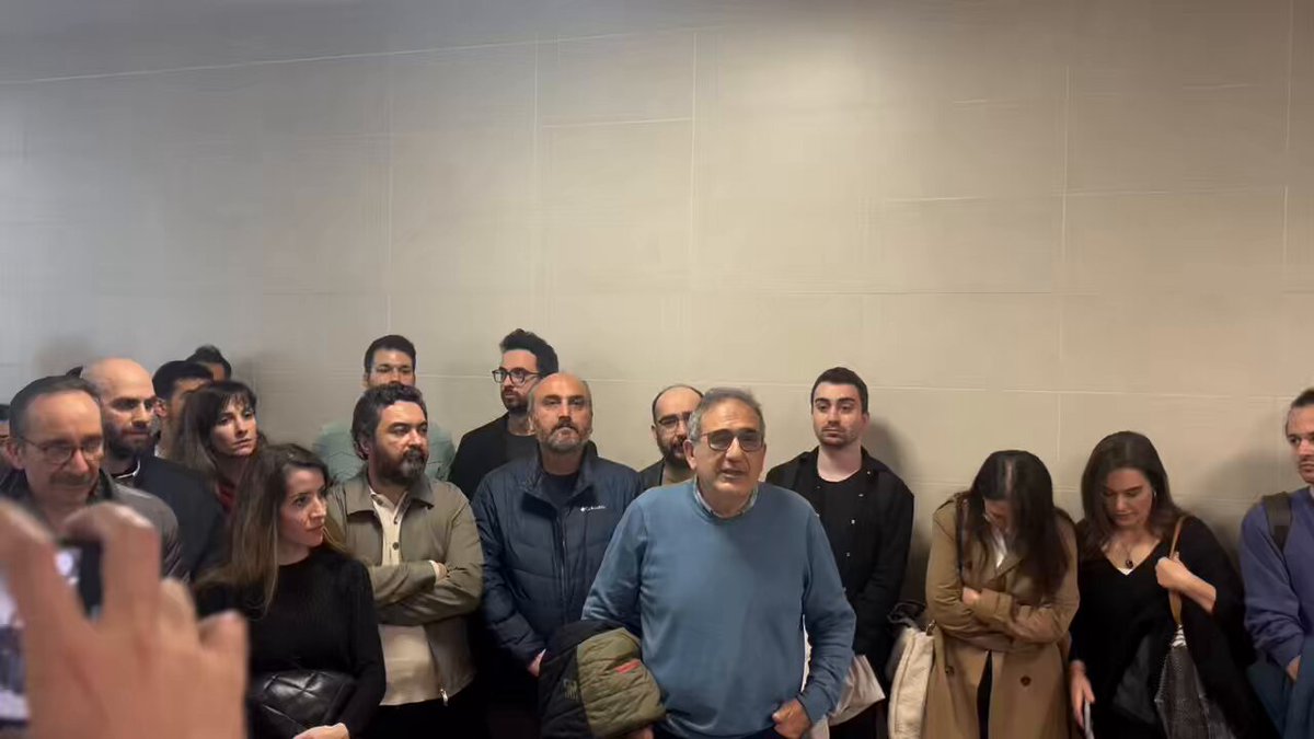 Türkiye Psikiyatri Derneği Üyeleri ve İstanbul Tabip Odası Yönetim Kurulu Başkanı Osman Küçükosmanoğlu, Çağlayan Adliyesi’nde konuştu. Küçükosmanoğlu açıklamada, “Enes’i almadan gitmeyeceğiz” dedi.