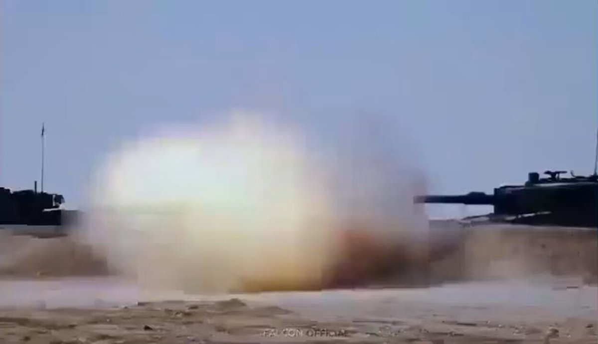 نتيناهو وجنرالاته المجرمين يظنون ان مواجهة الجيش التركي مثل مواجهة حماس وحزب الله، لقد حذرتهم ترامب سابقًا من خطورة قدرات الجيش التركي
