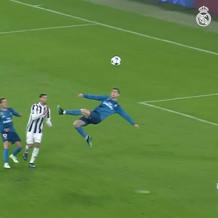 🌟 ICONIC. 7️⃣ Cristiano Ronaldo 📅 03/04/2018 #UCL | #OTD