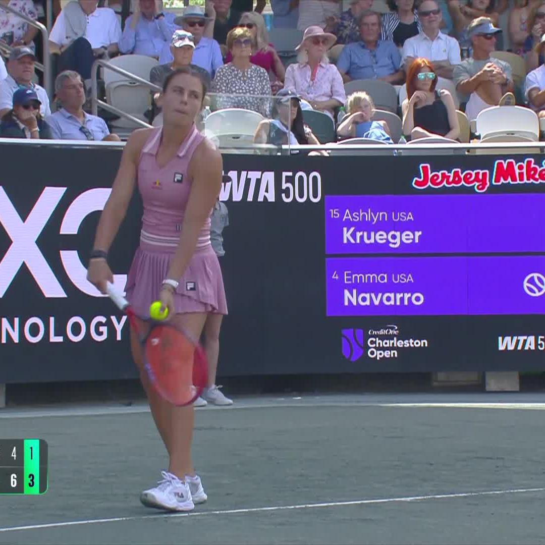 how did she get there?! #CharlestonOpen