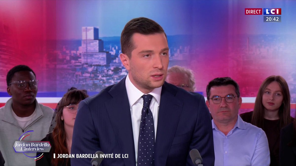 🗣️ "Ce qui s'est passé lundi" avec la condamnation de Marine Le Pen "est un choc démocratique" déclare Jordan Bardella, invité exceptionnel de David Pujadas 👉 Le président du RN assure "qu'il n'y a pas de plan B car le plan A n'a pas été mené à son terme"